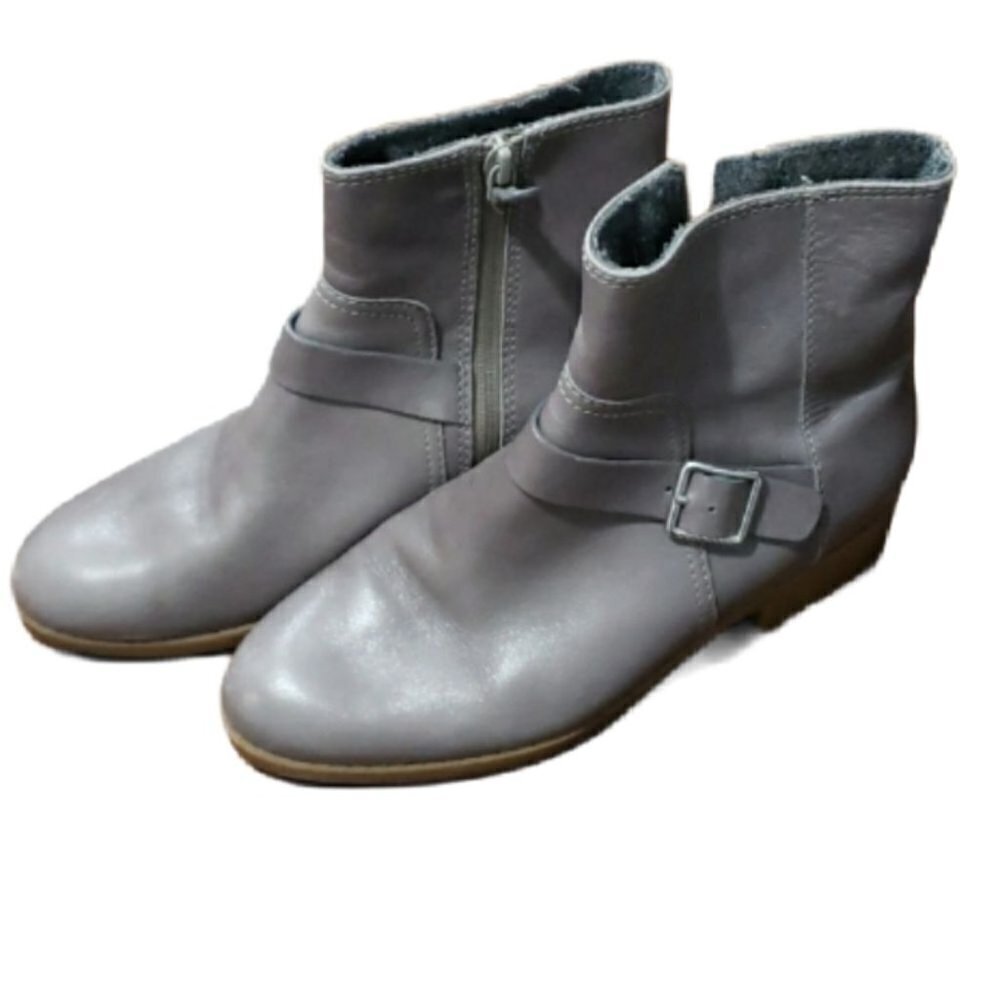 Cole Haan "Huntley" Leather Grey Office Designer Waterproof Booties - Women's